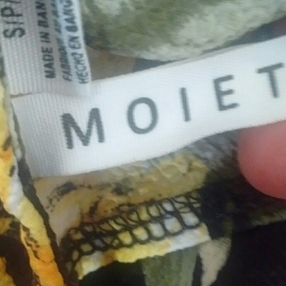 Romper - Picture 2 of 2